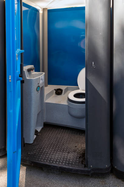 Portable Toilet Options We Offer in Fussels Corner, FL